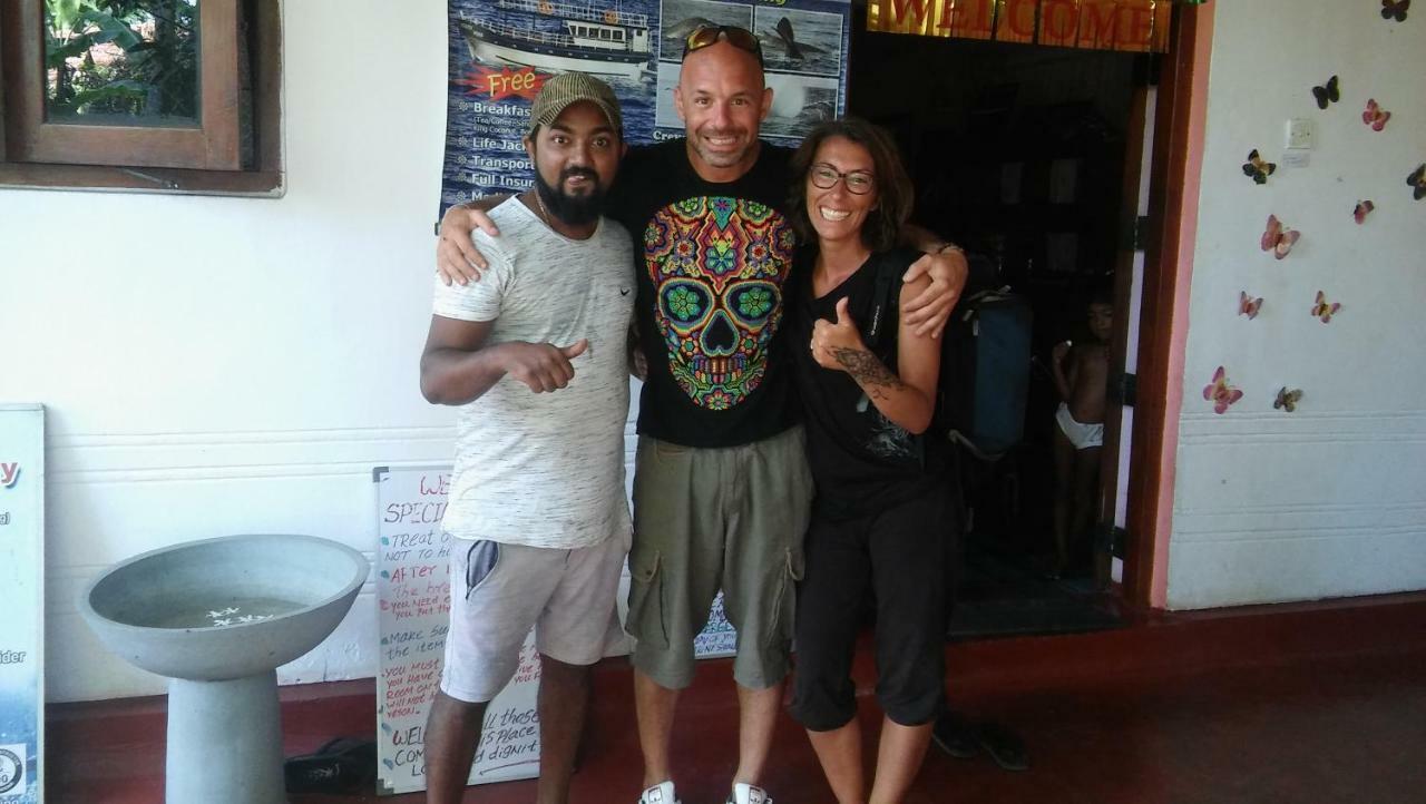 Banduramulla Thevindu Guest & Redmud Resturent מראה חיצוני תמונה